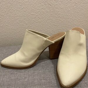 Booties used but it great condition